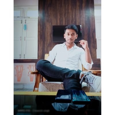 iamharshpatel01's profile picture. Founder @ayodhyawale