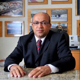 Advogado, Reitor do Centro Universitario UNIRB e Presidente da rede UNIRB de Educação, com atuação no Nordeste brasileiro.