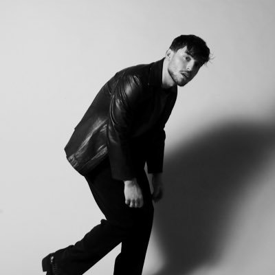 AdnanSahurich's profile picture. Dancer/Choreographer