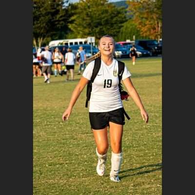 Emril9's profile picture. ⚽BCHS Soccer ⚽
💪Fitness