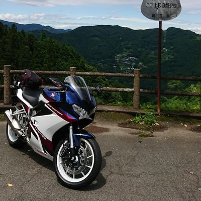 車、バイク垢

★VFR800F(RC79) 20年7月2日〜24年3月15日

★スーパーカブ110(タイモデル) 20年12月20〜24年12月29日

★Steed600(PC21) 24年4月21日〜