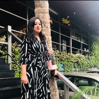 DarParisa's profile picture. My friends call me PA. AN. DA🐼
Quality Associate at SAP Labs India👩‍💻
If not working or talking or eating, you will find my head down in a book 📖