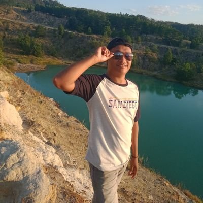 PeriTrio's profile picture. badminton lovers