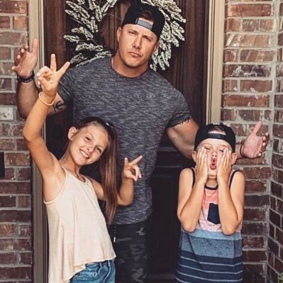 thompson2tweet's profile picture. 5th grade teacher.....you know what’s up! 🤪