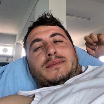 aleoveram's profile picture. anne karnında kişilerin orosbu cocuğu olma ihtimallerini gözeten bi cihaz var olsaydı ....