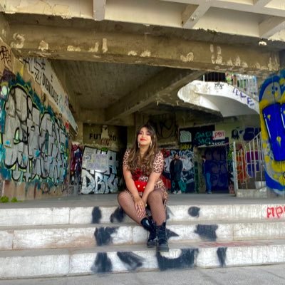 ByeshaBee's profile picture. 