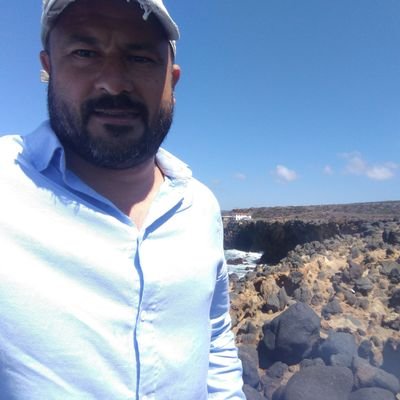 Ecónomo, tecnólogo, libertario mal amante de la naturaleza y el mezcal