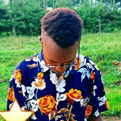 paul_gathungu's profile picture. Pitch decks and caffeine.