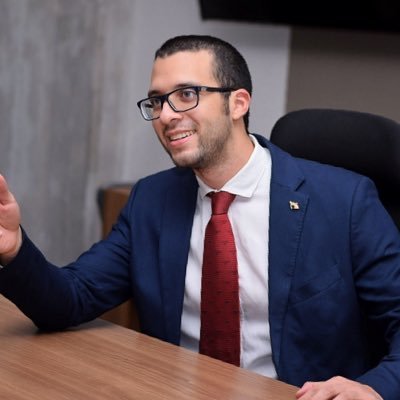 Josewalls's profile picture. Panameño. Never stop learning.