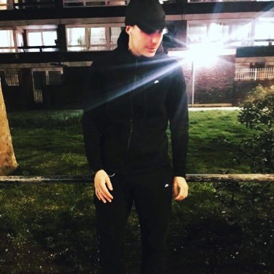 FOLLOW ME - TAG ME - I RT EVERYTHING | Backup Account @TheOnlyReggiie | 24 | #TwitchAffiliate | Streamer & Content Creator | @TriumphChairs 10% CODE: Reggiie