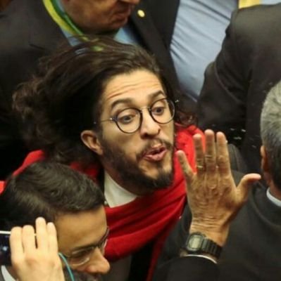 Eu cuspo na cara do fascismo!!!                       
(Conta não oficial do único brasileiro que fez o que muitos adorariam fazer)