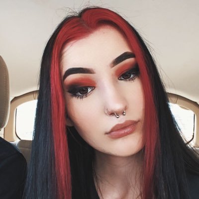 gothbabytay Profile Picture