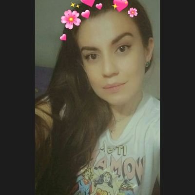 susikiut90's profile picture. Rola,Acuariana,Vegetariana,Amo la Musica, el Cine y la Moda, soy defensora de los animales y la diversidad de generos. Y que Viva Superman!!!#PawsUp. !!!