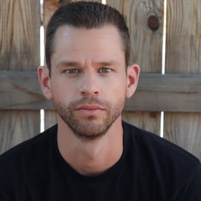 Travis on Switched at Birth, I'm an animal lover and YES, I really am DEAF! https://t.co/zIKLsjp4Kh https://t.co/BCmtGMvThP