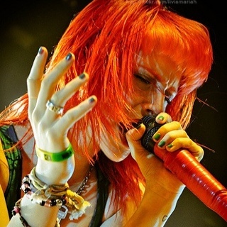 HayIeyWiIIams's profile picture. --inserts cool bio here that makes u follow me-