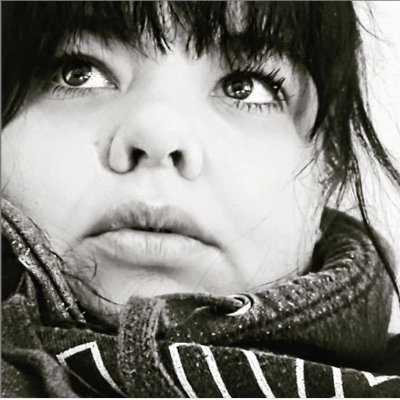 JBez83's profile picture. Brit Lit or split.