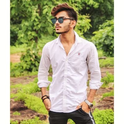 mohit_bisandre's profile picture. Alone ❤️