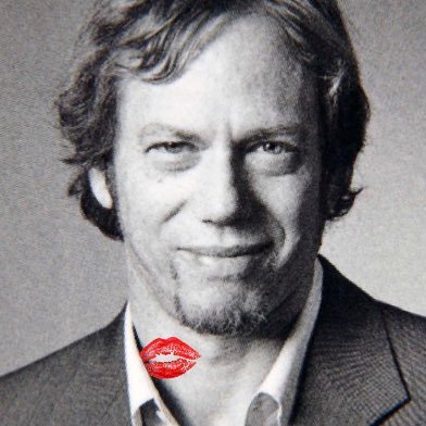 Robert Greene’s laws and strategies from bestseller: The Art of Seduction 📕 ▪️Improve your seduction game. ▪️Get what you want from anyone.