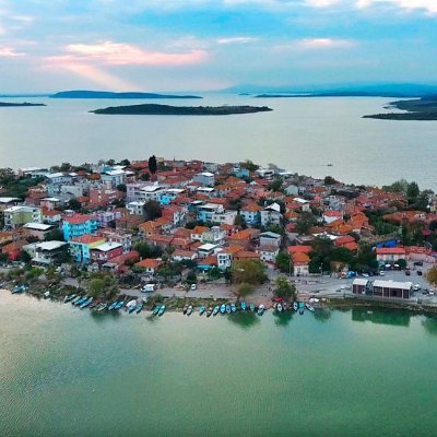 Bursa ile ilgili her şeyi burada bulabilirsiniz, Yazabilir paylaşabilirsiniz. İktidarlara en büyük desteği Bursa vermesine rağmen neden destek alamıyor?