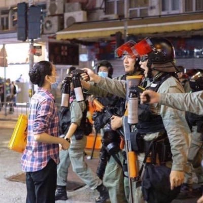 ninointeligente's profile picture. 生於亂世有種責任 #手足互科 #followbackhongkong