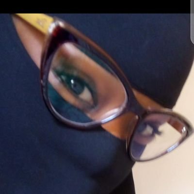 1st Born🧕|| Fulani || Midwife 👩‍⚕️ || Writer 📖🖋️ || Blogger 👩‍💻📡 || Old Account Hacked🥺|| Cat lover🐈😍💝

||رب ارحمهما كما ربياني صغيرا||