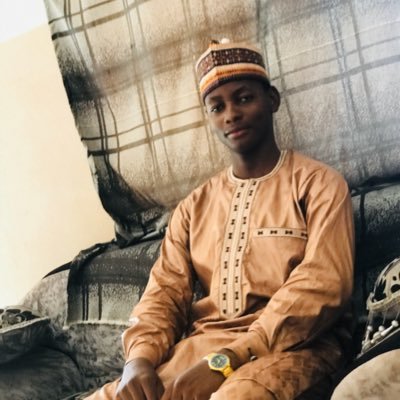 Ukashath_'s profile picture. nobody is better than anybody in this life you lack what i have and i have what you lack so bring your shoulder down.