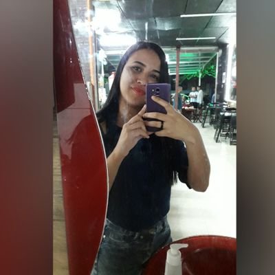 Thaincomodada's profile picture. Si censuran tus ideas, ten valor, No te rindas nunca, siempre alza la voz,
Lucha fuerte, sin medida, no dejes de creer..🎼