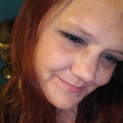 ..I'm sensetive but strong very sarcastic witty and eh I've been told funny...but looks arent everything very outspoken got the mouth of a sailor dgaf