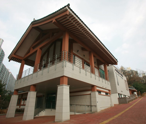 안녕하세요!
대전무형문화재 전수회관공식트위터 입니다.