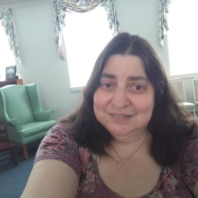 Client Intake Specialist for Intrado. Computer Geek, Bookworm. Parent to a Tortitude.