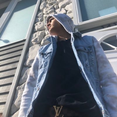 danielcr110's profile picture. Student athlete/football/WR,punter,kicker/soccer/goalkeeper/6’0 154/chief sealth international high school/ 3.0 gpa