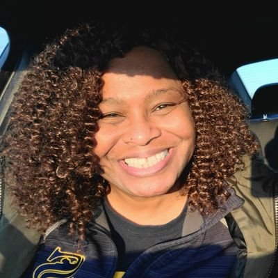 Assistant Principal at Emil G. Hirsch HS
Instagram: @_fabarnett_
