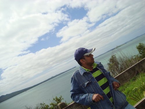 samithar's profile picture. 