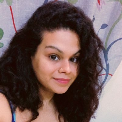 im simple ,sweet,gemini, music lover ,luv bollywood .