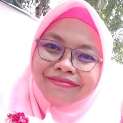 “Setiap manusia pernah berbuat salah. Namun yang paling baik dari yang berbuat salah adalah yang mau bertaubat.” (HR. Tirmidzi)