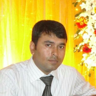 riad_media's profile picture. 