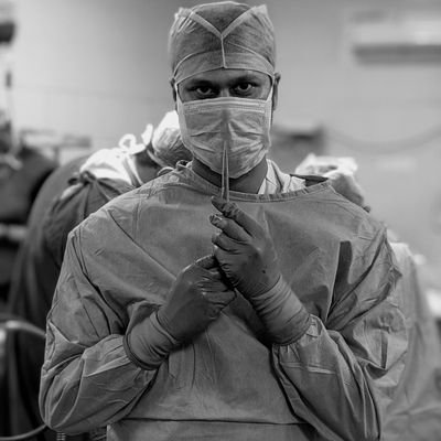 ulmvivek's profile picture. Doctor 👨‍⚕️
Sports Enthusiast|⚽ACM🔴⚫|🏀Celtics🟢| Patriots🏈|
Comic Book Reader 🦸
Movie Buff 🎥
Foodie and Home Cook 🍔👨‍🍳
Coffee Expert ☕
Witticism 🤓