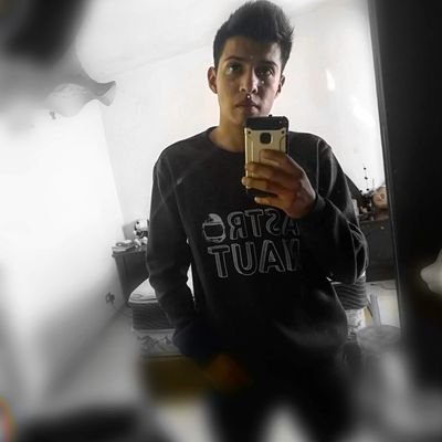 AlanRod44609636's profile picture. Ali y more