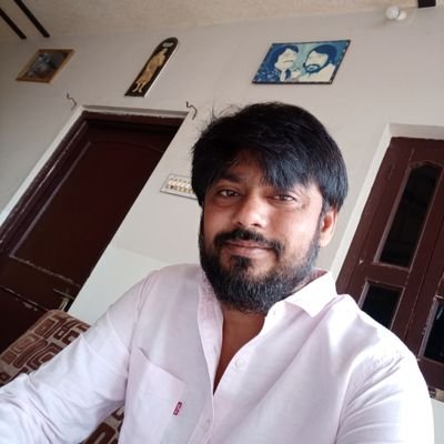 lovely_mms's profile picture. How can you understand me when I can’t understand myself?