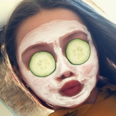 Betzy99494763's profile picture. 