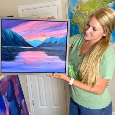 Alaska Artist and muralist #NFT #GM https://t.co/qyqGNaad2I