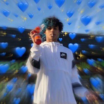 Neil_the_kid's profile picture. No offense, ta gow me fait des clins d’œil, on joue pas au Kem’s🥱