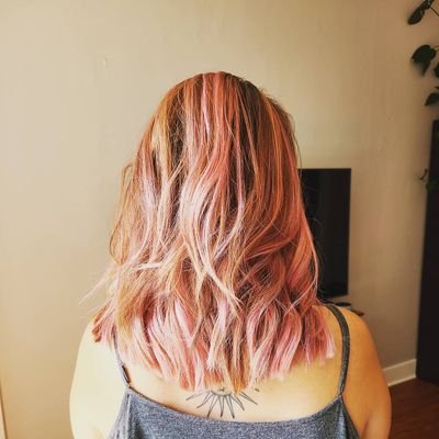 MinaAven's profile picture. 