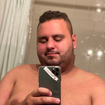 26 year old gay cub/bear? 🐷 PC gamer 🖥 Trying twitter out🥴 18+ please