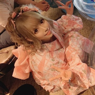 エマにゃん 美容整形もブスの方がなりたい顔になれる