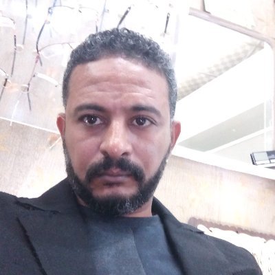 YvzgvnXAzcX9lfb's profile picture. افكر فى اليوم
 امس انتهاها وغدا بيدى الله