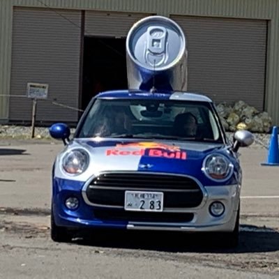 jrIWfVoL7f5nNQ9's profile picture. 基本的に投資をメインで呟いております        投資スタイルは農耕型で配当をメインに長期投資です　　　　　　　　　　　　　　　　その他ラーメン🍜やサッカー⚽️、特にコンサドーレのことなどを呟いてます　　　　  皆さま仲良くしてください(^^)
