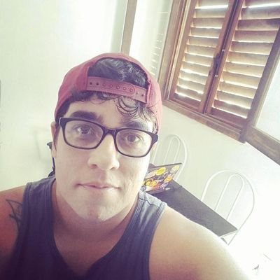 Professor, engenheiro, leitor compulsivo, virginiano, sonserino, tricolor e sociável.
Prazer, Simon.
📚🌈🌵🌧️🌕🖼️📊☢️🎶☮️◼️