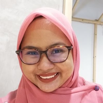 Your favourite beauty content creator!
Makeup hacks for beginners
email: hanishaziii@gmail.com