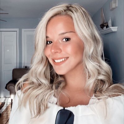 rebeherndon's profile picture. ✰ ✰ let all you do be done in love 1 Cor 16:18